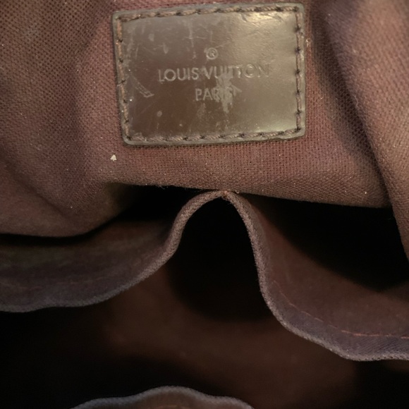 Louis Vuitton Handbag - Picture 4 of 16